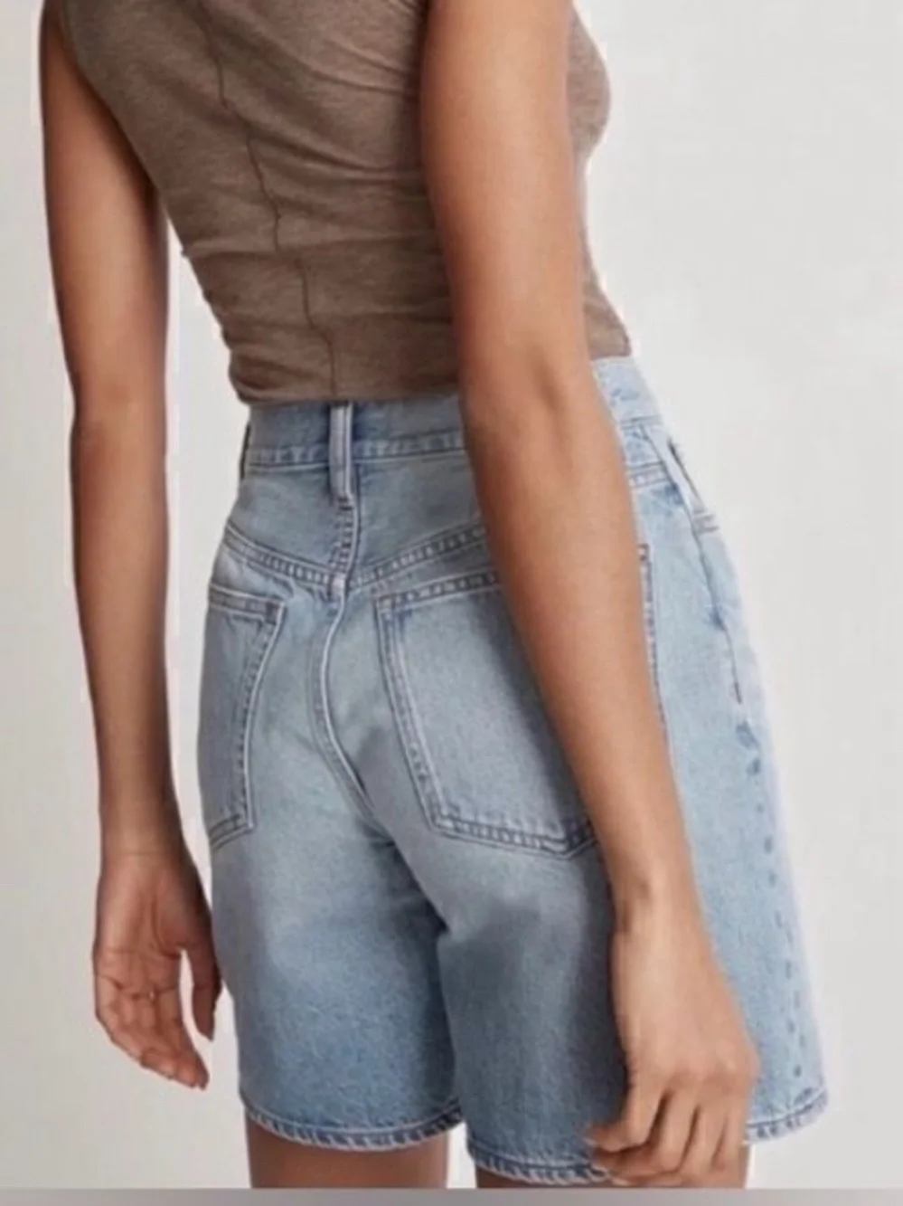 Madewell Women’s Baggy Jean Shorts in Bessmund Wash Size 26 NWOT